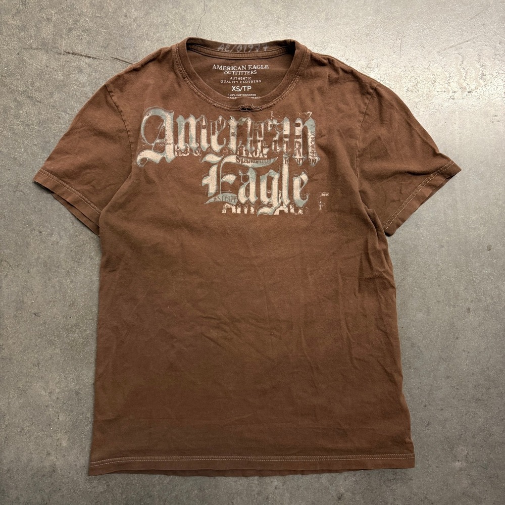American Eagle Outfitters Graphic T-Shirt Brown Mens XS Vintage Style Logo Tee